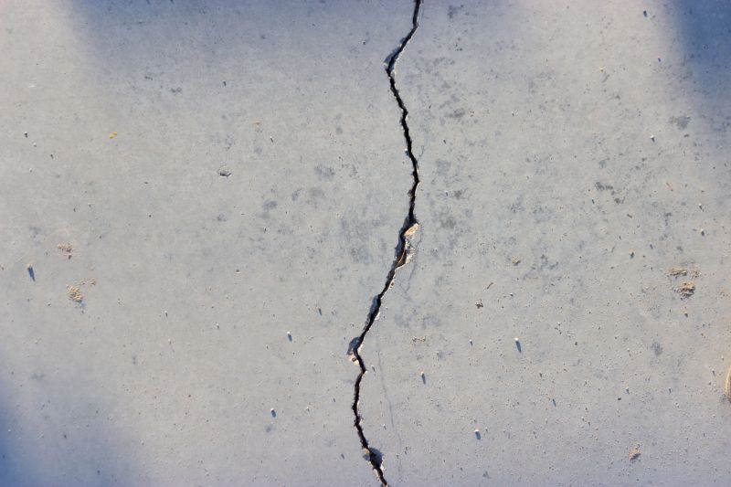 Concrete Crack Fix
